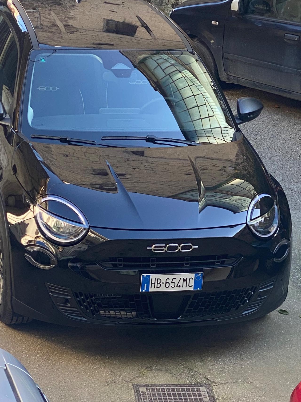 Fiat 600 Hybrid 145 CV DCT MHEV La Prima