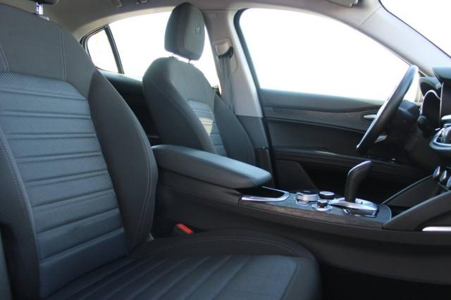 Alfa Romeo Stelvio 2.2 t Business Q4 190cv con Navigatore e CarPlay