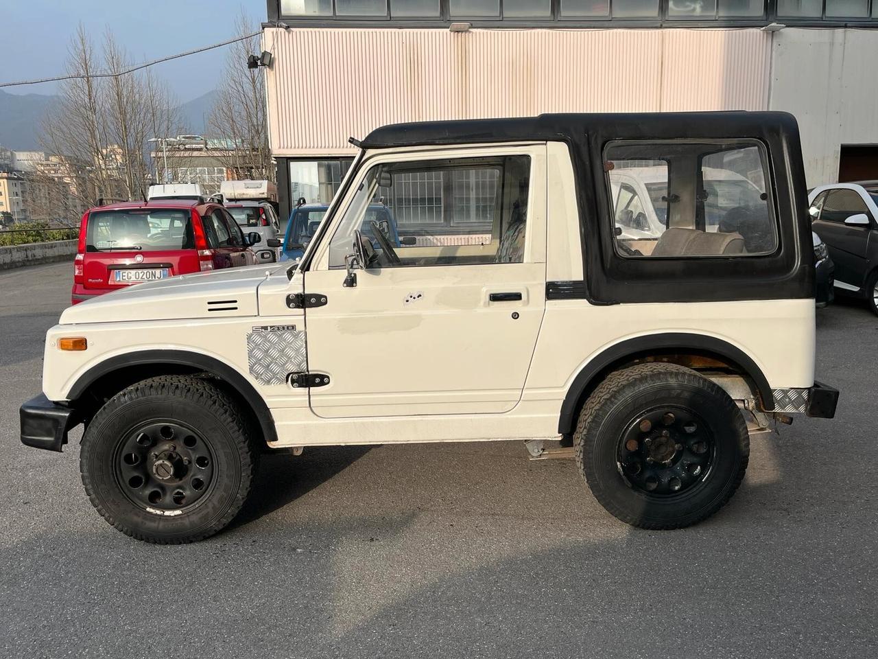 Suzuki SJ 410 SJ410 De Luxe 4x4
