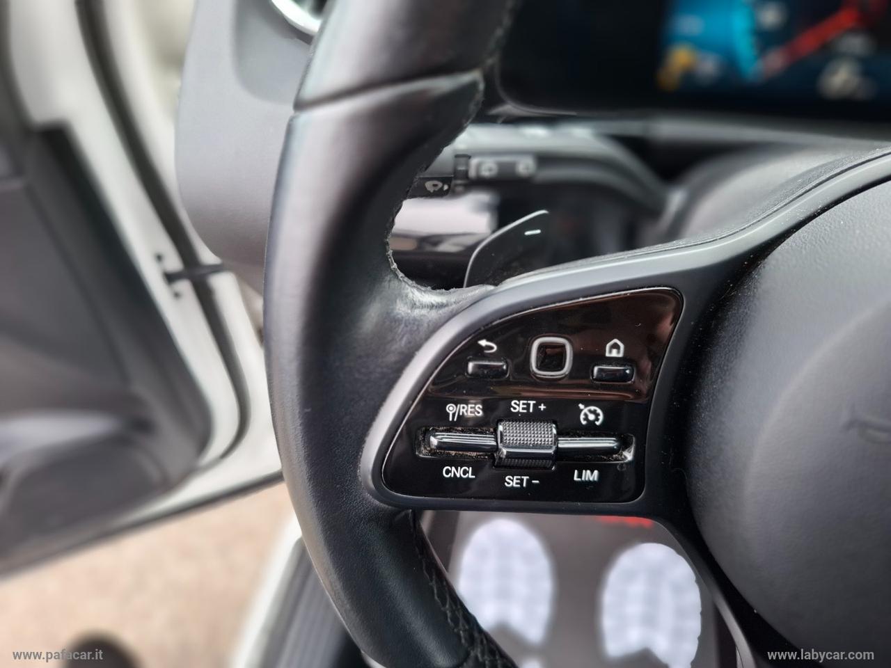 MERCEDES-BENZ GLA 200 d Automatic 4Matic Sport