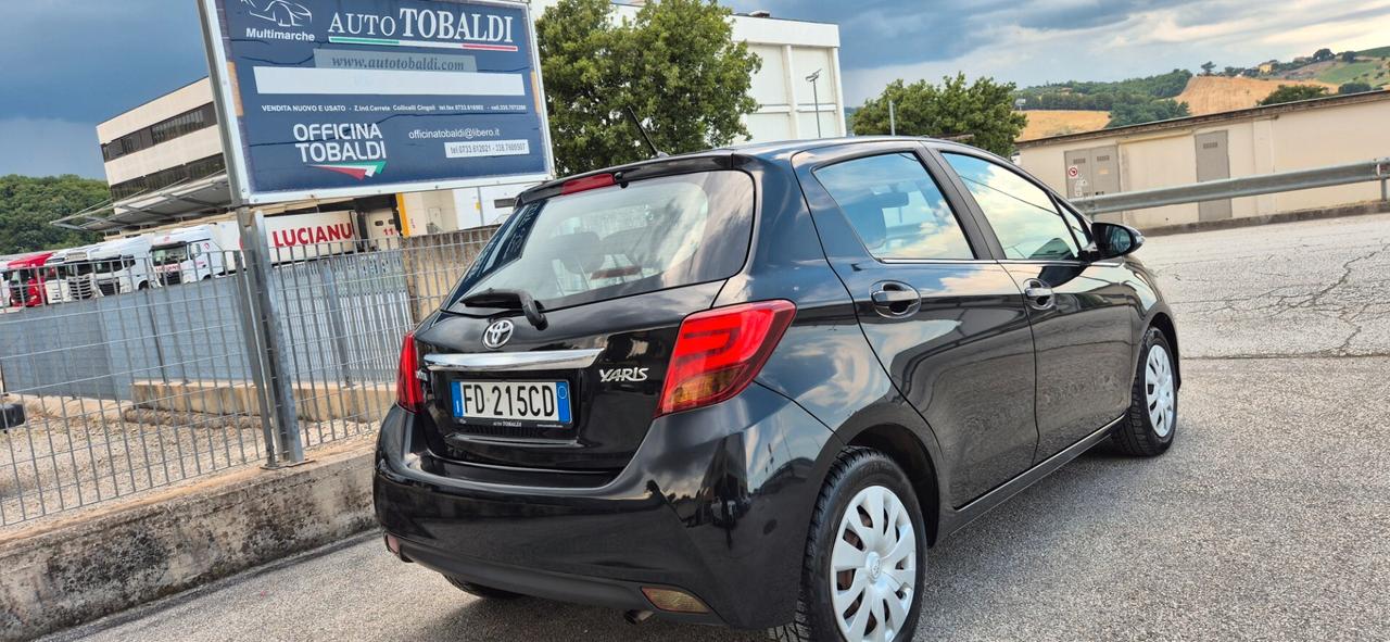 Toyota Yaris 1.0 5 porte NEOPATENTATI
