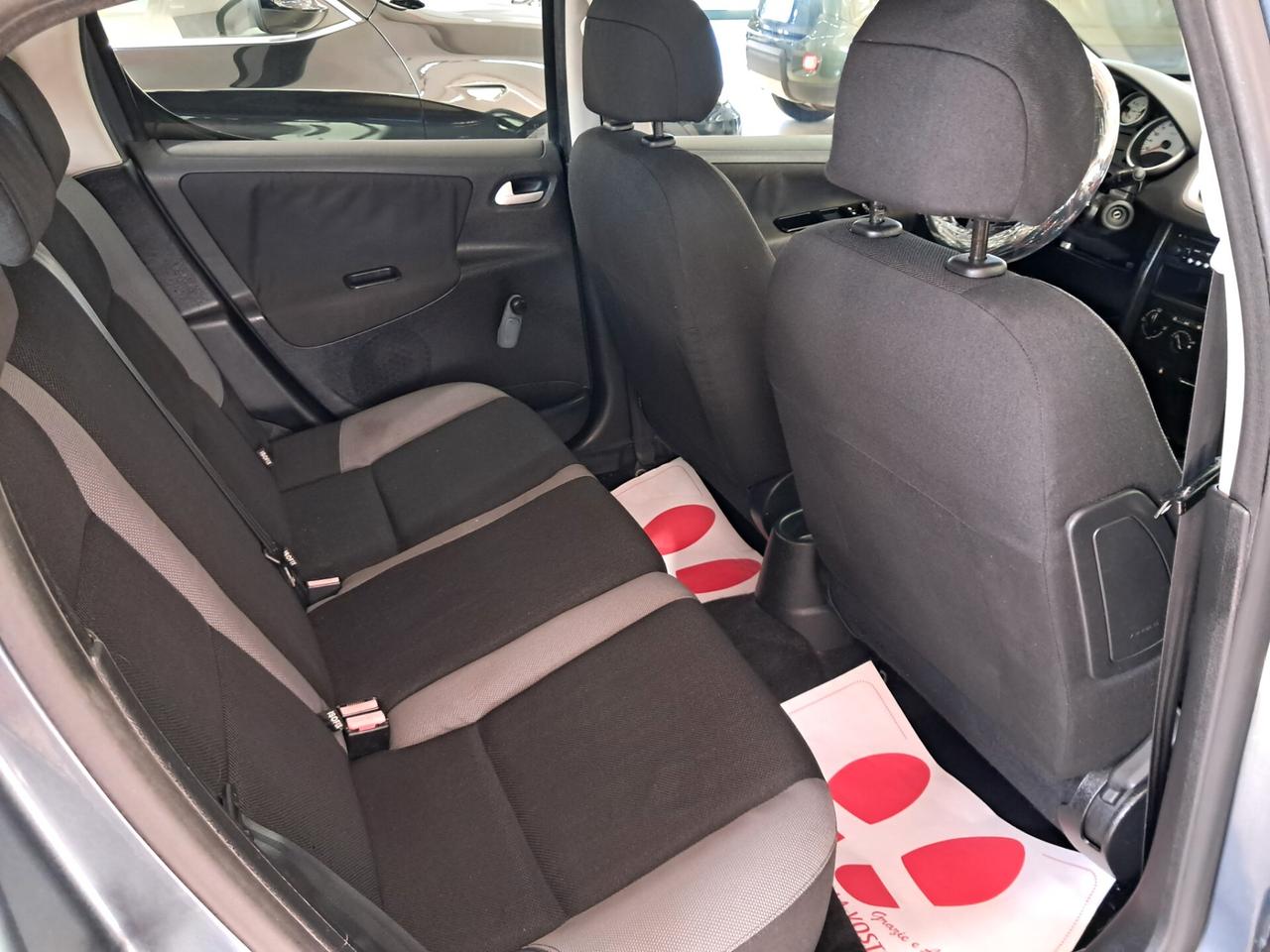 Peugeot 207 1.4 HDi 70CV 5p. X Line