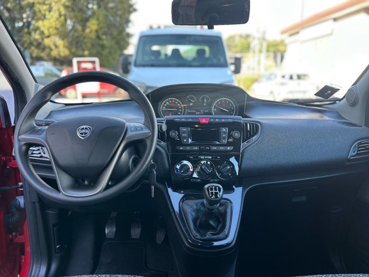 Lancia Ypsilon 1.2 69 CV 5 porte S&S Gold