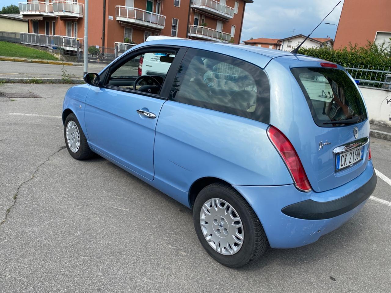 Lancia Ypsilon 1.2 Argento