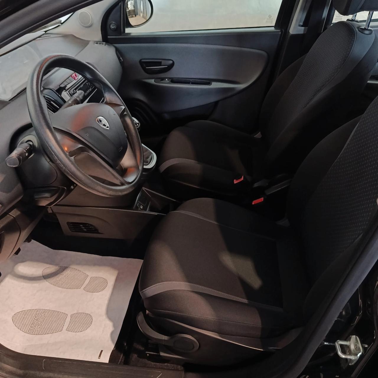 Lancia Ypsilon 1.2 BENZINA
