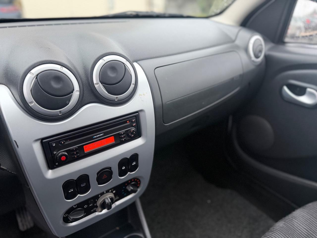 Dacia Sandero 1.4 8V GPL Ambiance