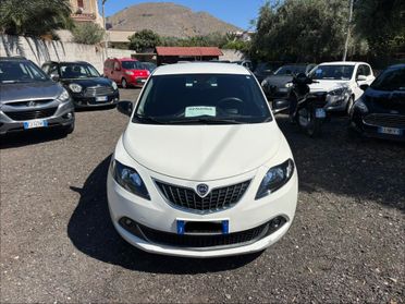 Lancia Ypsilon 1.0 FireFly 5 porte S&S Hybrid Alberta Ferretti