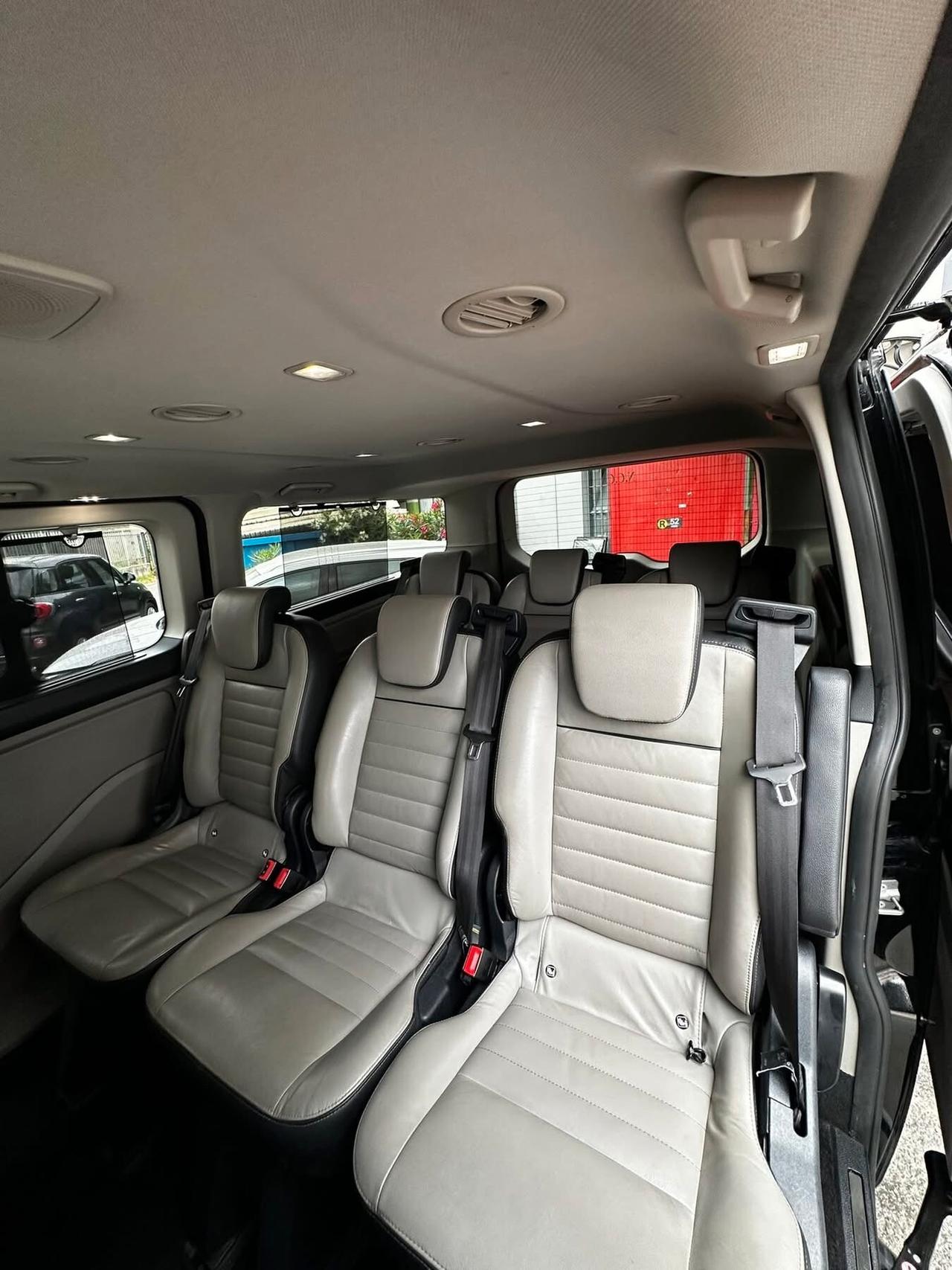 Ford Tourneo Custom 9 POSTI Shuttle Bus 320 2.0 TDCi 170CV aut. PL Tit.