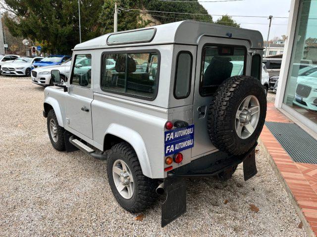 LAND ROVER Defender 90 2.4 TD4 Station Wagon SE N1 Autocarro