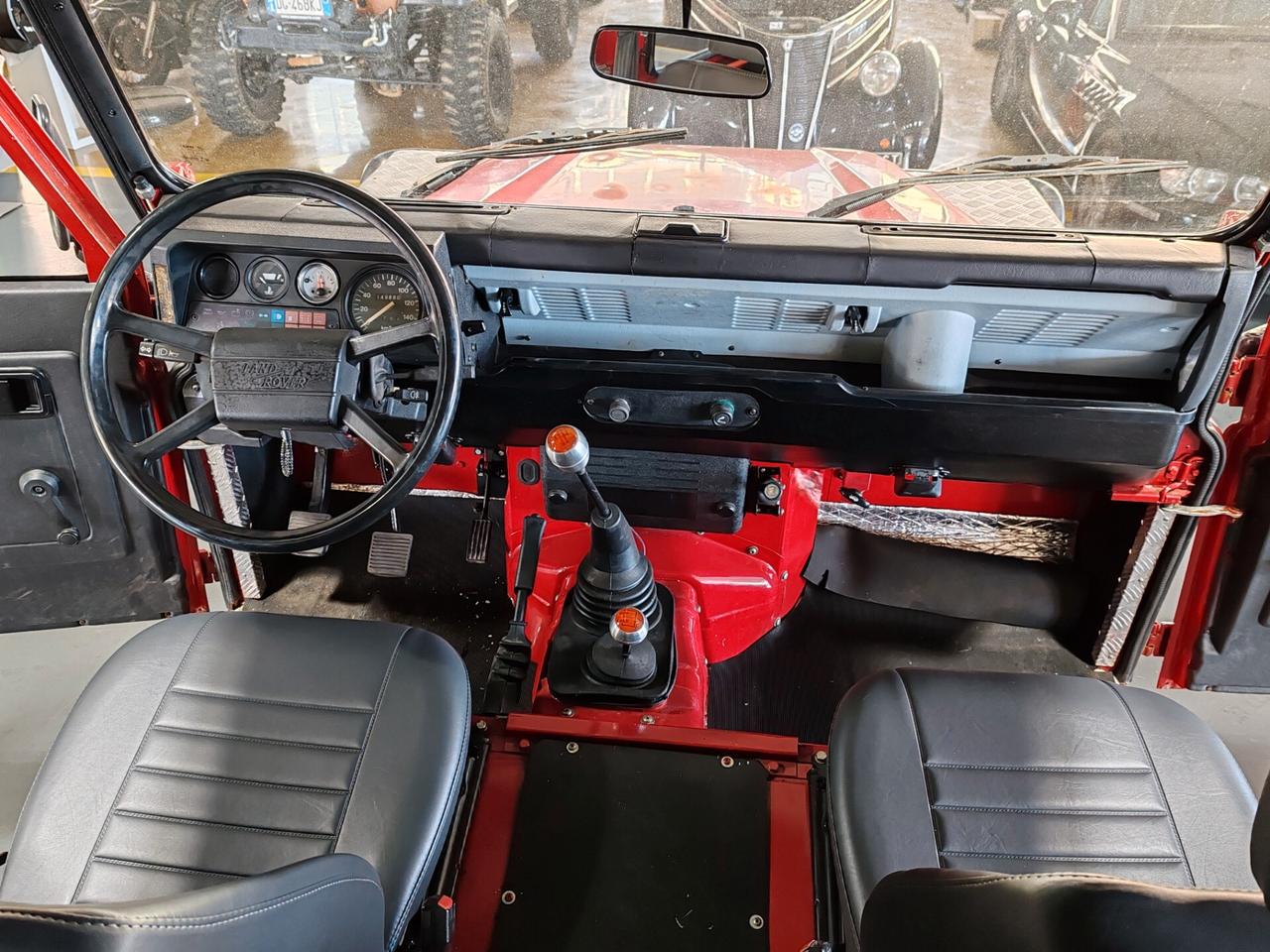 Land Rover Defender 90 turbodiesel Station Wagon County