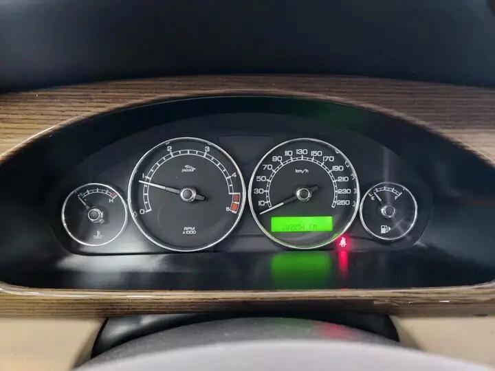 Jaguar X-Type 2.2D cat aut. Premium Luxury cDPF