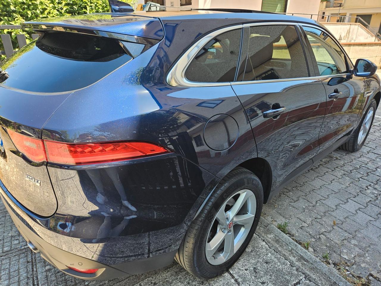 Jaguar F-Pace 2.0 D 240 CV AWD aut. Portfolio