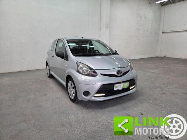 TOYOTA Aygo Active Connect GARANZIA NEOPATENTATI