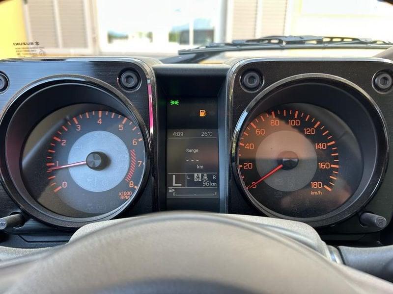 Suzuki Jimny 1.5 AT 5 PORTE 4 POSTI AUTOVETTURA PRONTA CONSEGNA