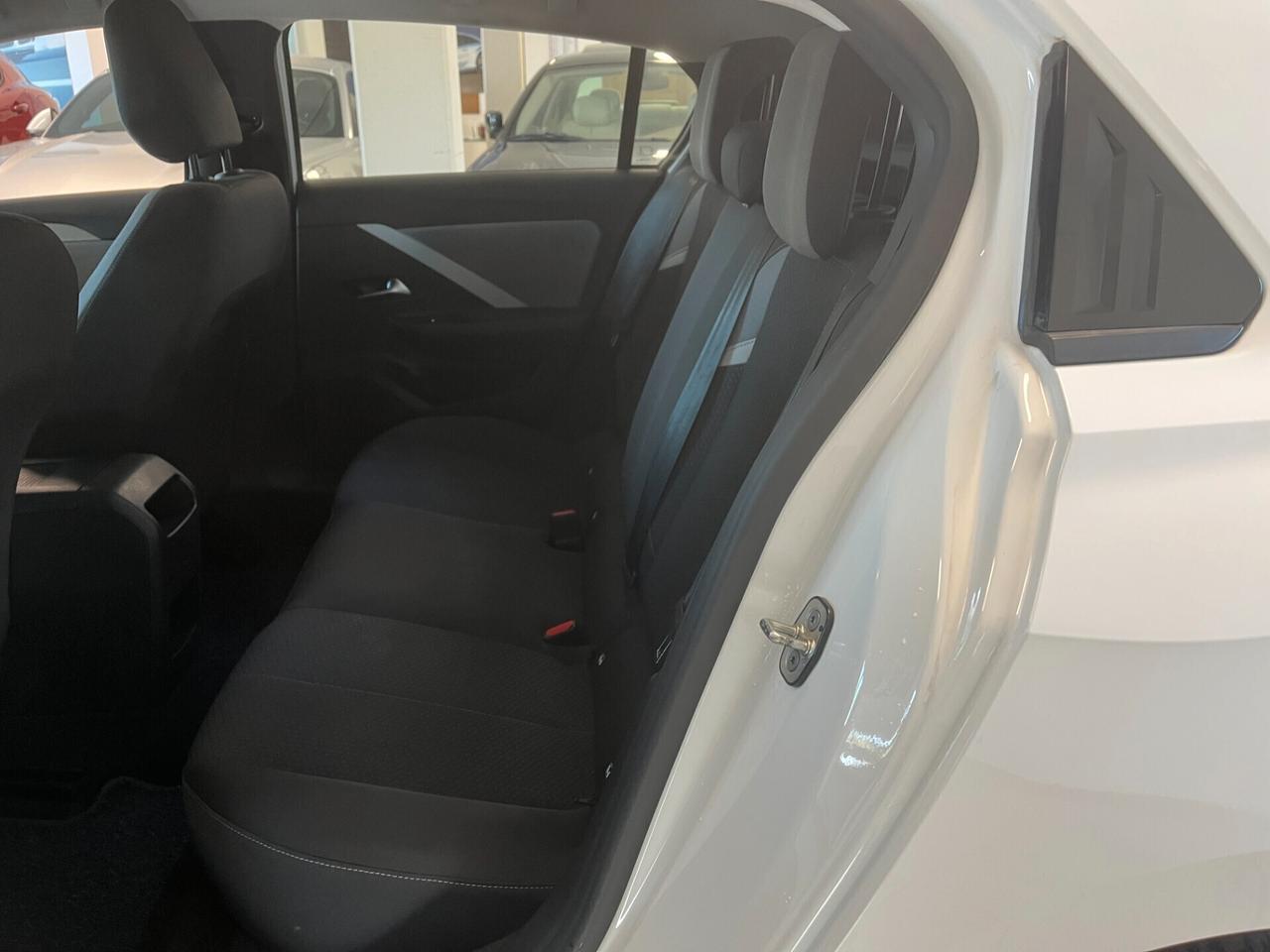 Opel Astra 1.5 Turbo Diesel 130 CV AT8