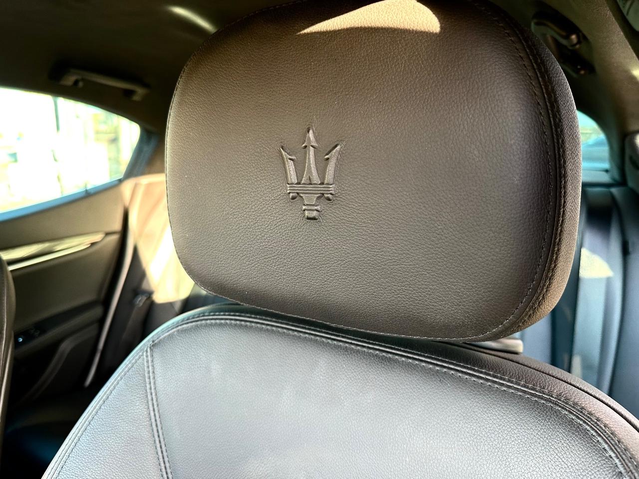 Maserati Ghibli 330 CV MHEV GT