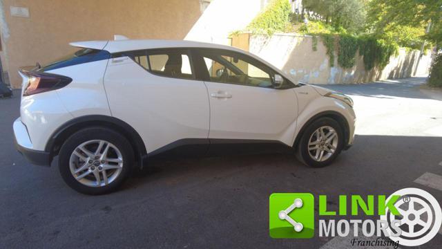 TOYOTA C-HR 1.8 Hybrid E-CVT Active