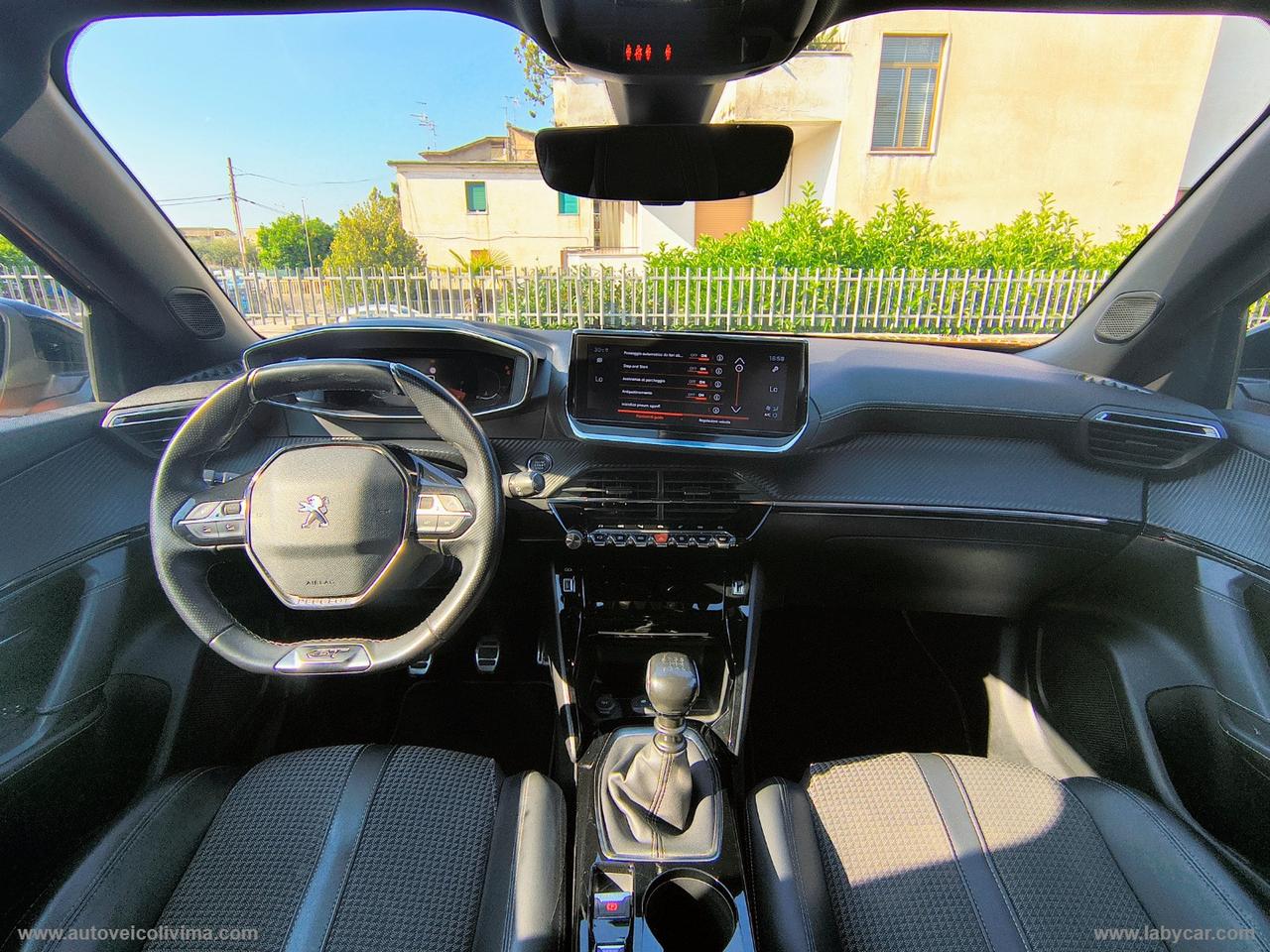 PEUGEOT 2008 BlueHDi 110 S&S GT