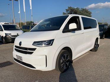 Volkswagen T7 Transporter t7 32 kombi 2.0 tdi 150cv l1