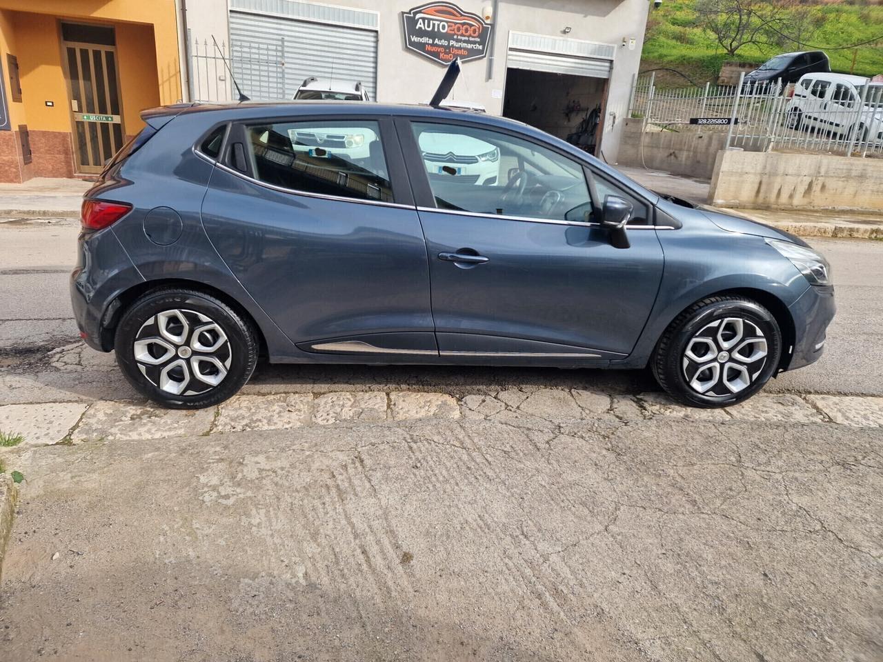 Renault Clio dCi 8V 75 CV 5 porte Duel