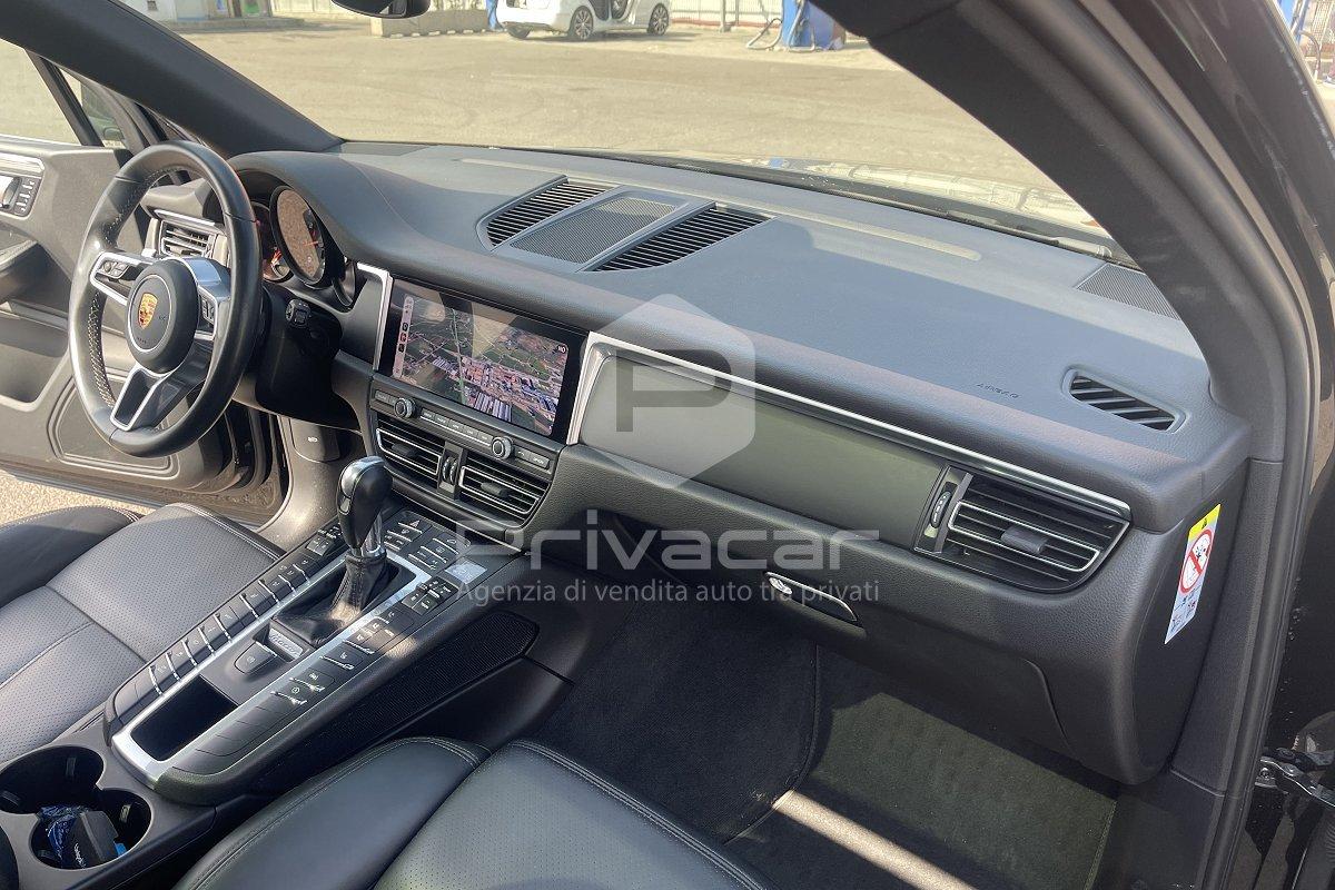 PORSCHE Macan 2.0
