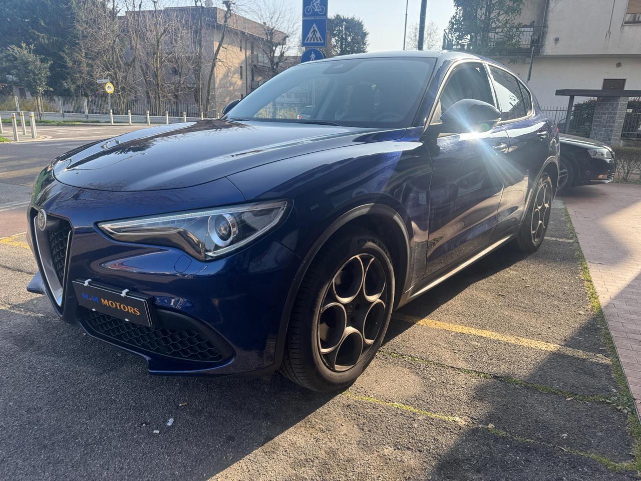 Alfa Romeo Stelvio 2.2 t Business rwd 160cv auto