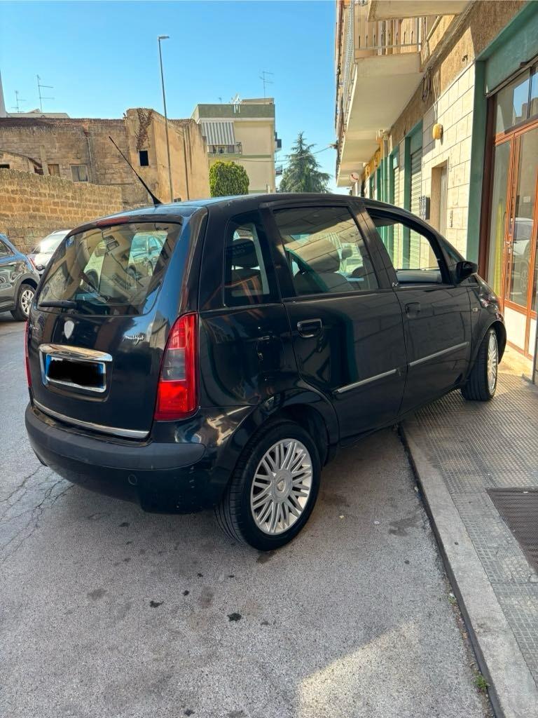 Lancia MUSA 1.3 Multijet 16V Argento 100