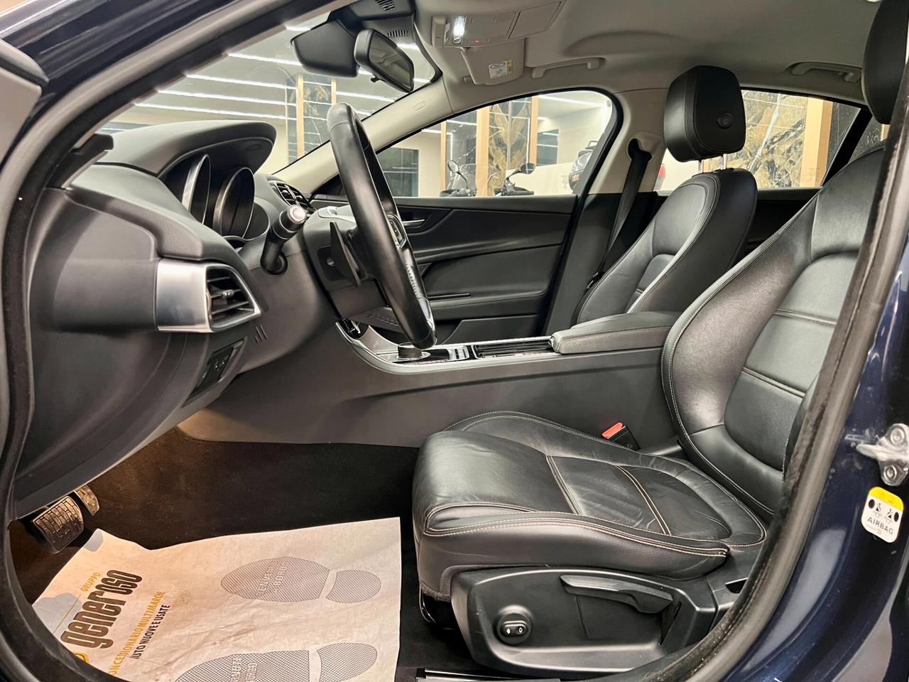 Jaguar XE 2.0 D 180 CV aut. Portfolio