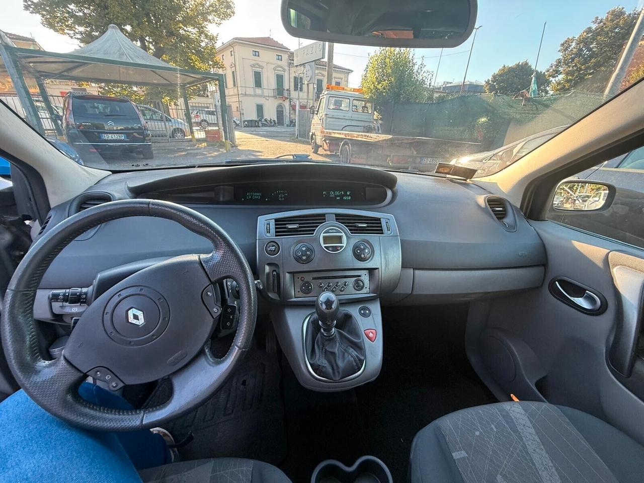 Renault Scenic Grand Scénic 1.9 dCi/130CV Dynamique