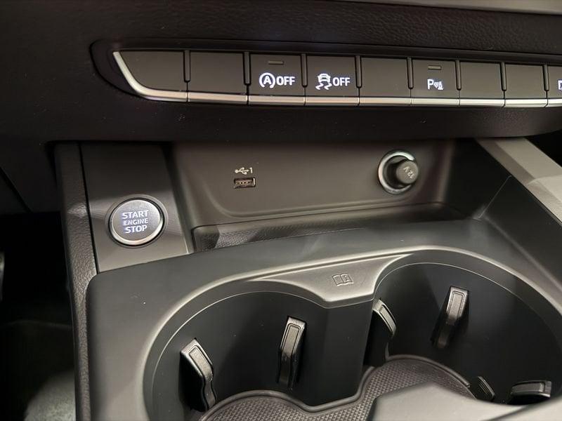 Audi A4 A4 Avant 35 TDI/163 CV S-Tronic S-Line Edition