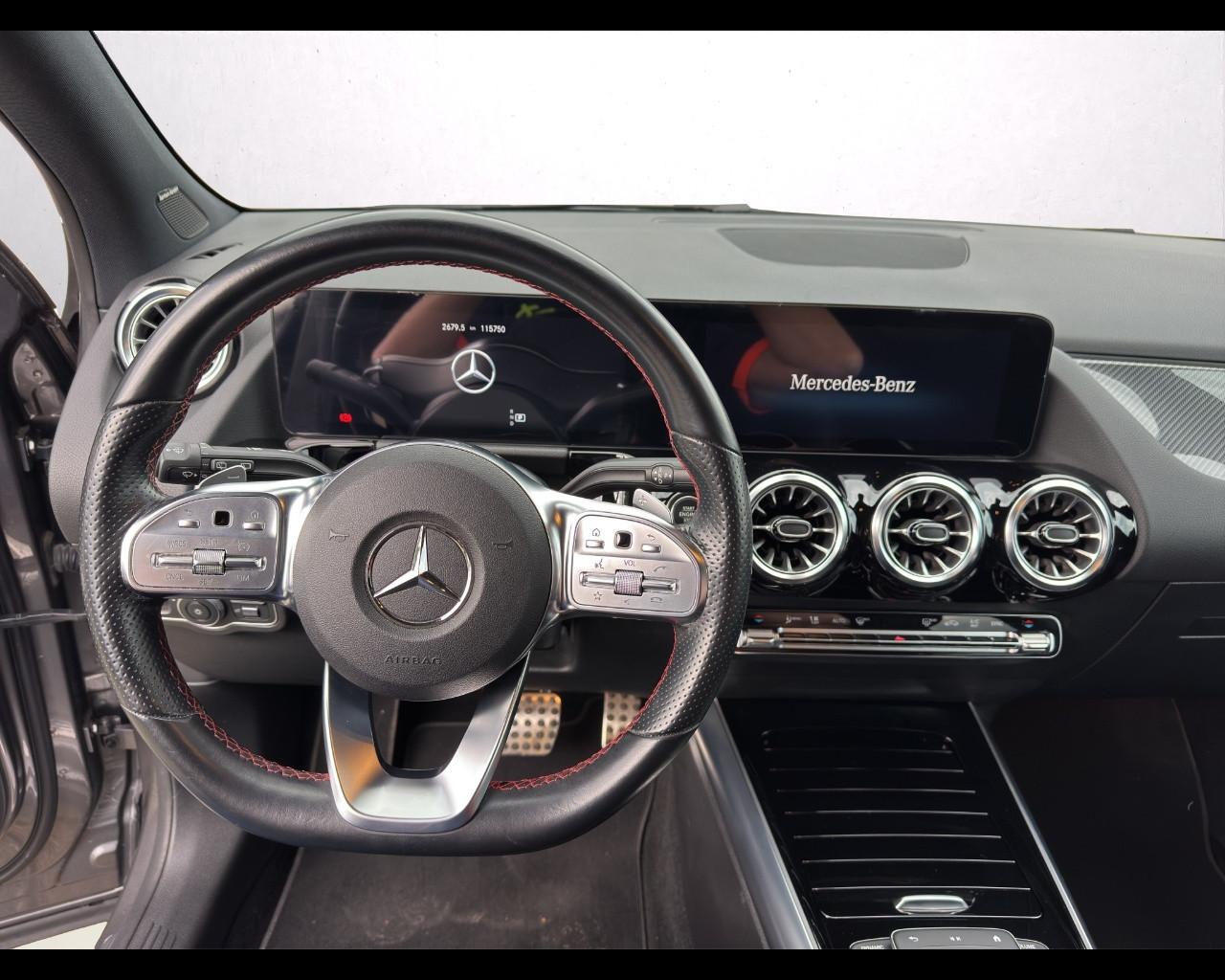 Mercedes-Benz GLA (H247) - GLA 180 d Automatic Premium