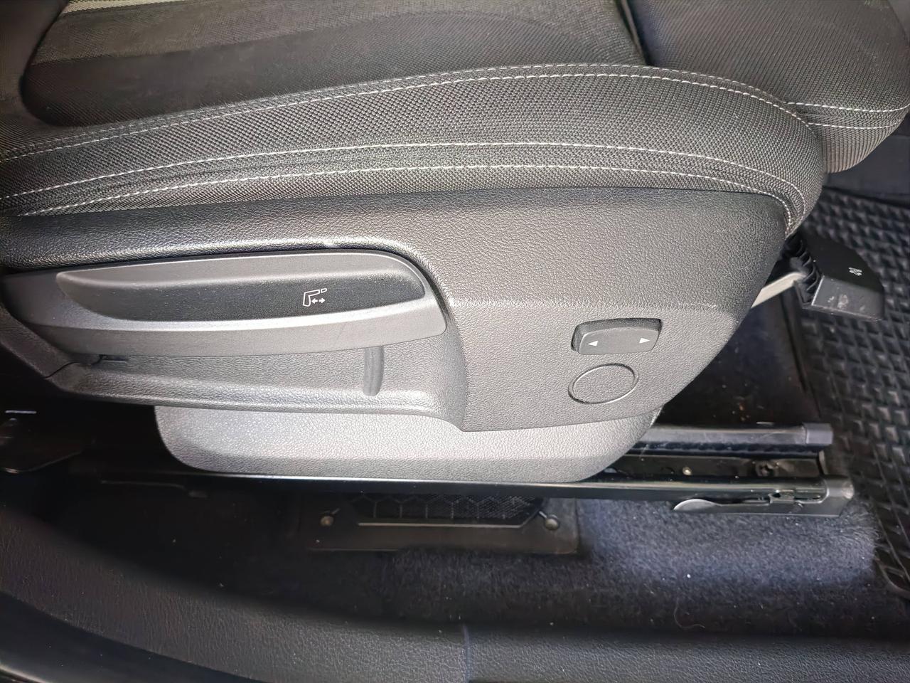 BMW Serie 2 F45 2014 Active Tourer - 218d Active Tourer Sport auto