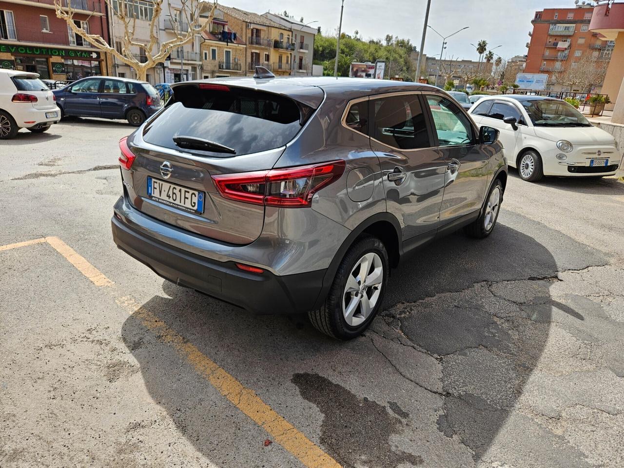NISSAN QASHQAI 1500 DCI 115CV 85000 KM CERTIFICATI