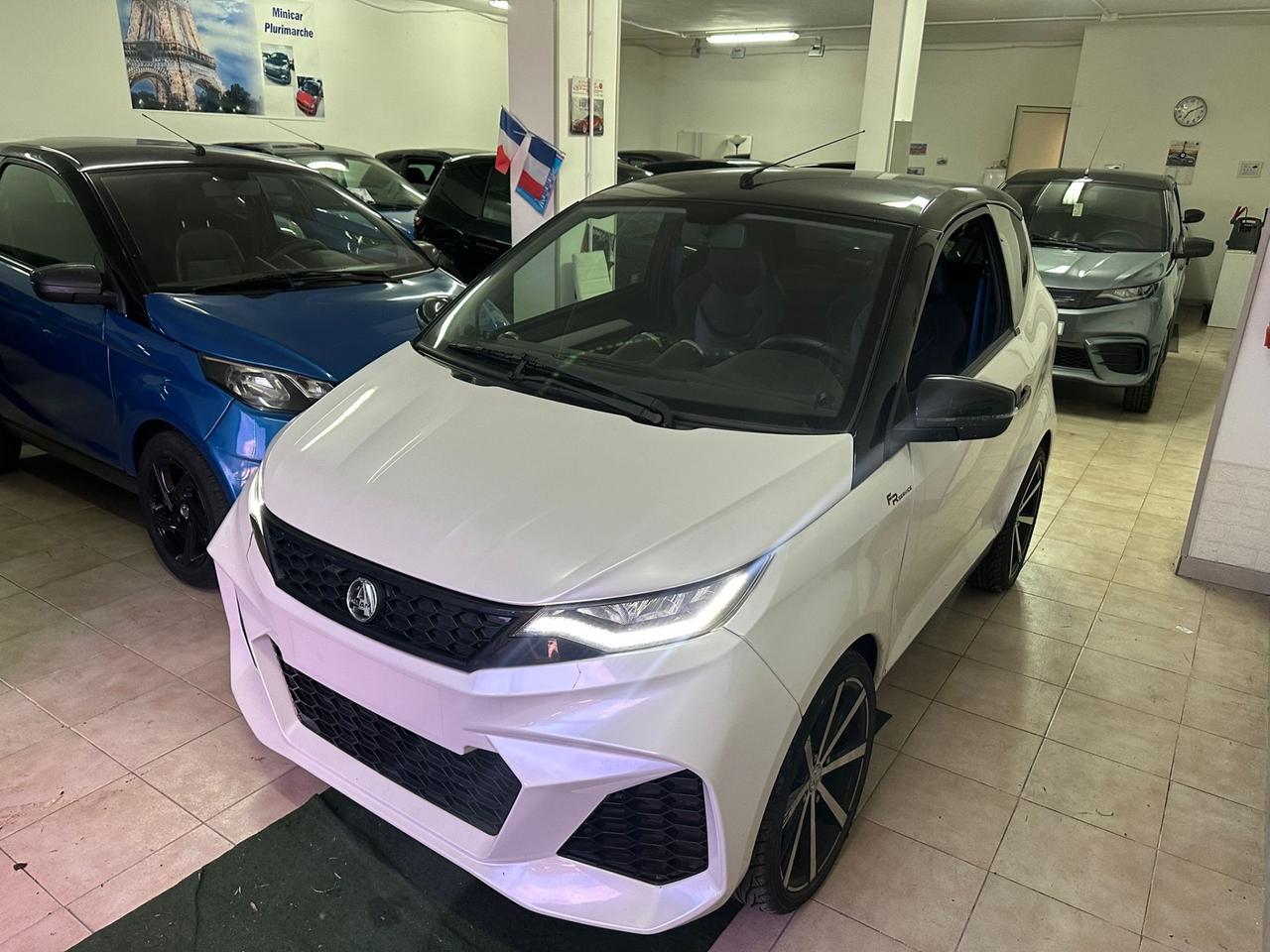 Aixam gto ambition white 2024 8000 km full