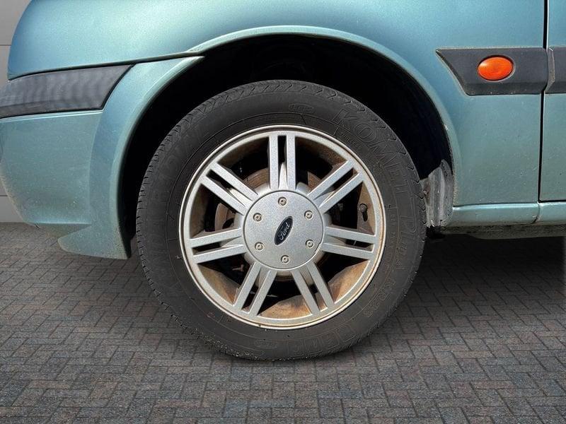 Ford Fiesta 4ª serie 1.2i 16V cat 3 porte Ghia
