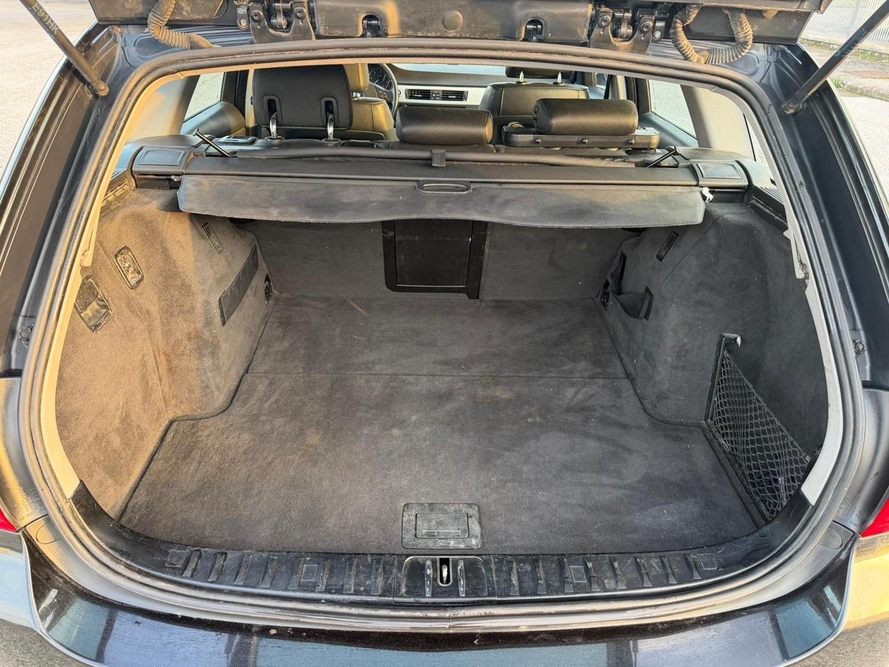 Bmw 320 D. Touring Cambio automatico