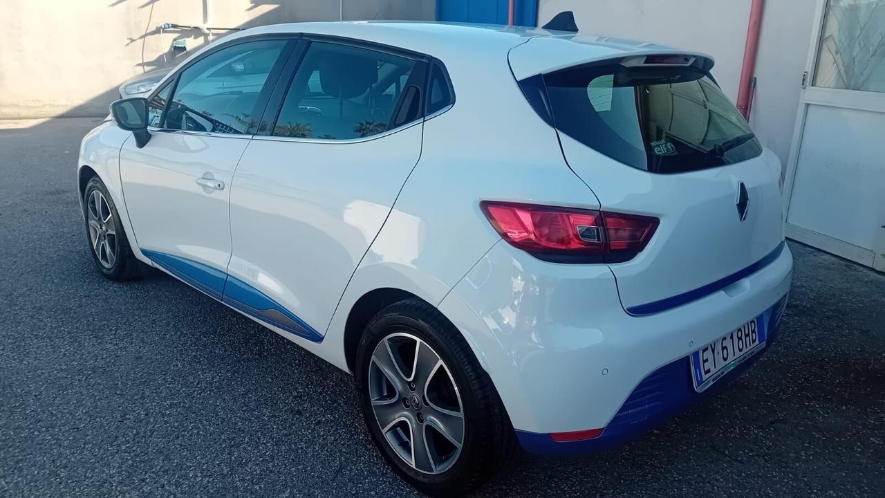 Renault clio 1.5 dci/75 cv-full-2015