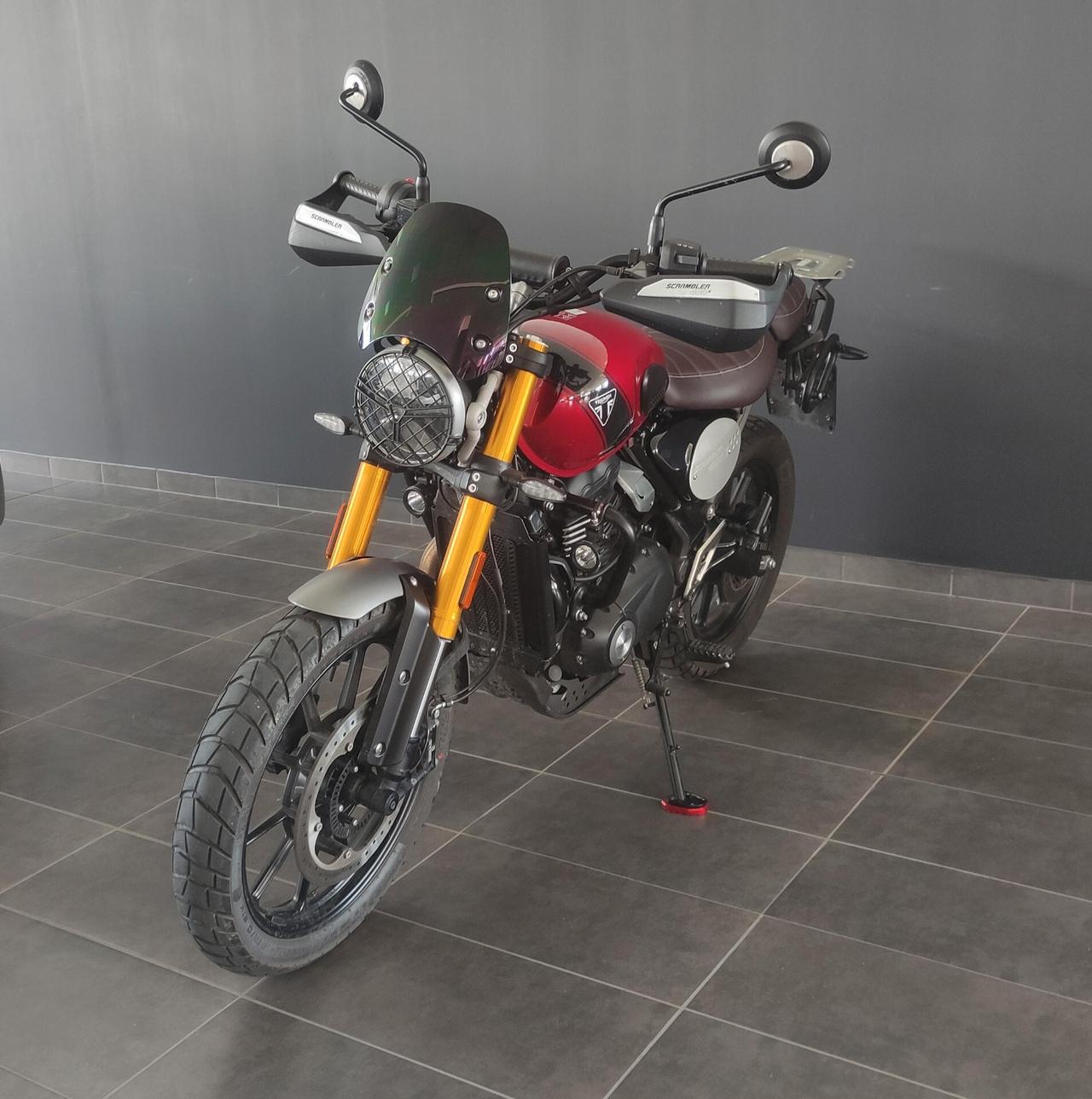 Triumph Scrambler 400 X ACCESSORIATA
