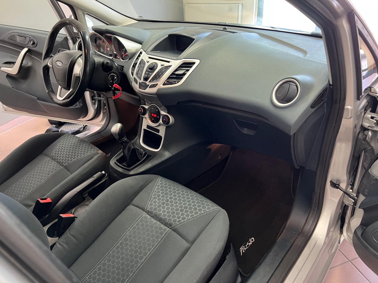 Ford Fiesta 1.4 TDCi 5p. Titanium