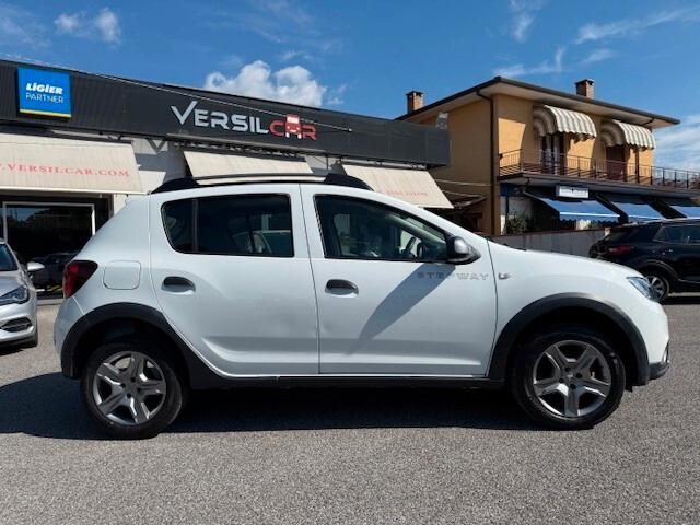 Dacia Sandero Stepway 1.5 dCi 8V 90CV Start&Stop KM GARANTITI !!