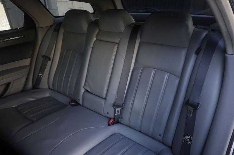 Chrysler 300 C Chrysler 300 C 3.0 V6 CRD cat DPF Touring Unicoproprietario