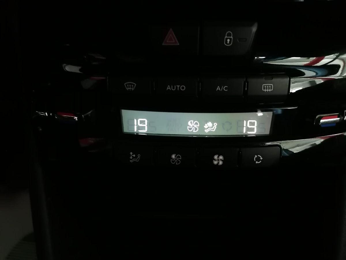 PEUGEOT - 2008 - BlueHDi 120 S&S Allure