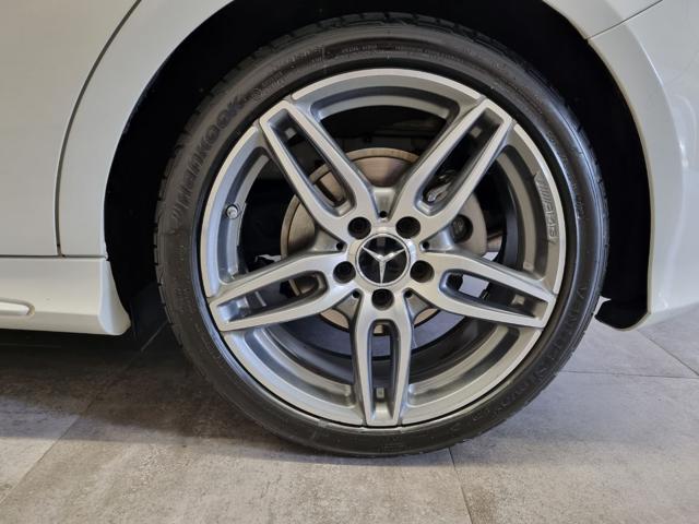 MERCEDES-BENZ A 180 Premium