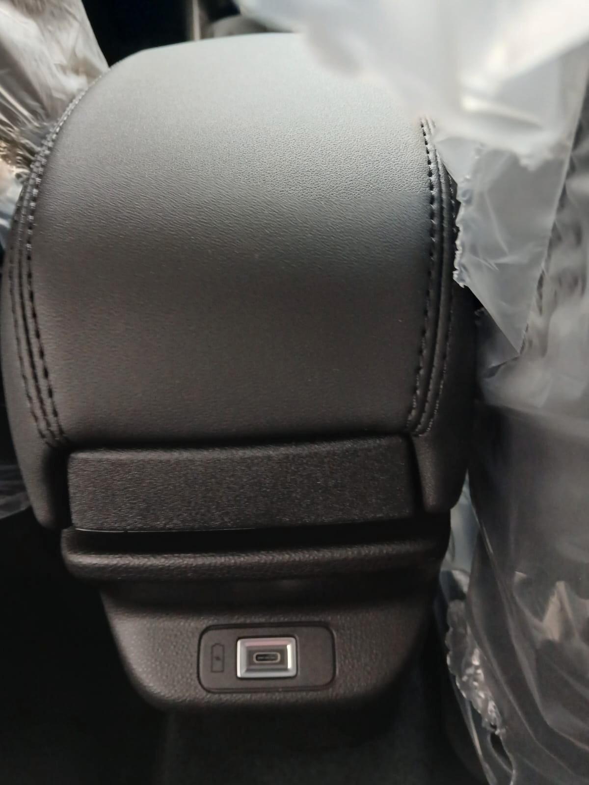 Jeep Avenger 1.2 Turbo 100 CV Summit