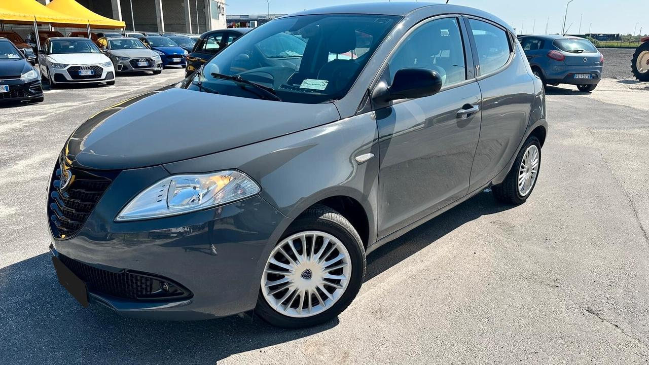 Lancia Ypsilon 1.2 69 CV 5 porte GPL Ecochic Silver UNICO PROPRIETARIO KM CERTIFICATI