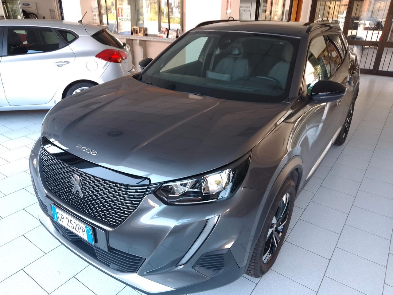 Peugeot 2008 PureTech 100 S&S Allure