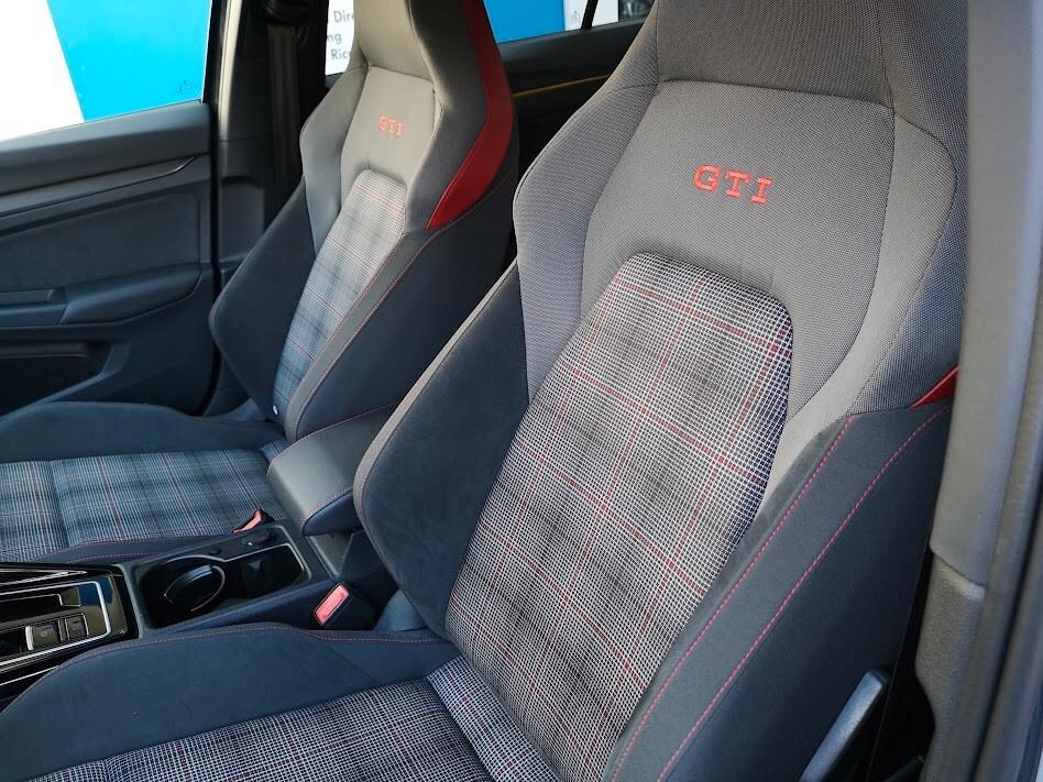 Volkswagen Golf GTI 2.0 TSI DSG IQ LED MATRIX ASSETTO RETROCAMERA CERCHI 19'