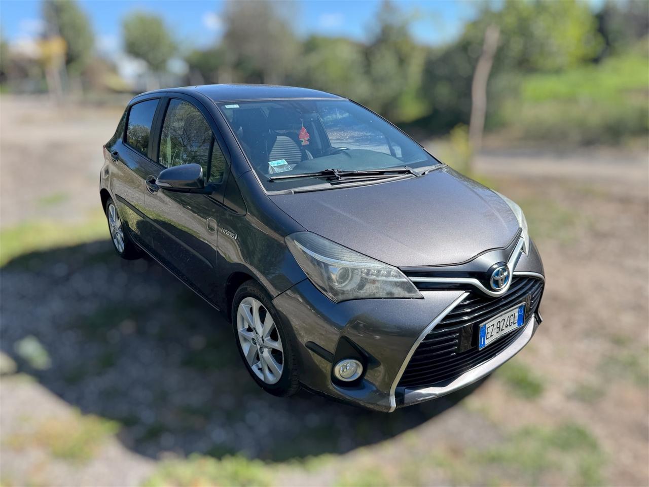Toyota Yaris 1.5 Hybrid - Automatica -2015