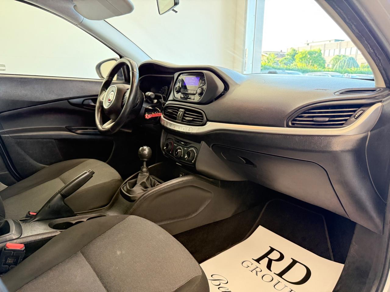 Fiat Tipo 5p 1.4 Lounge 95cv 1 proprietario ok neopatentati