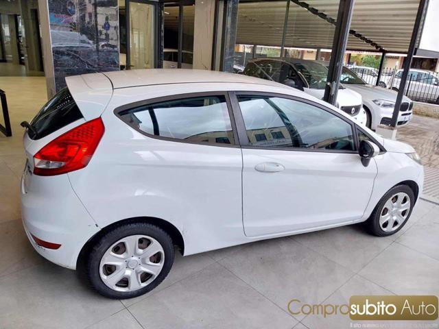 FORD Fiesta + 1.4 TDCi 68CV 3 porte